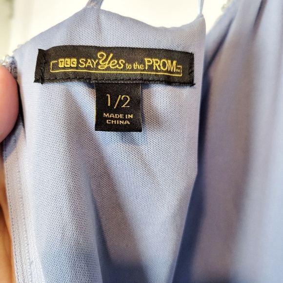 NWT TLC Say Yes Juniors Strappy Sequin-Embellished Gown in Silver/Blue Sz 1/2 - Picture 13 of 13